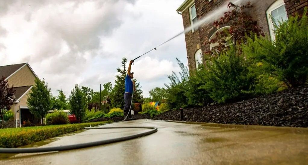 Pressure Wash Your House - Knoxville Painters